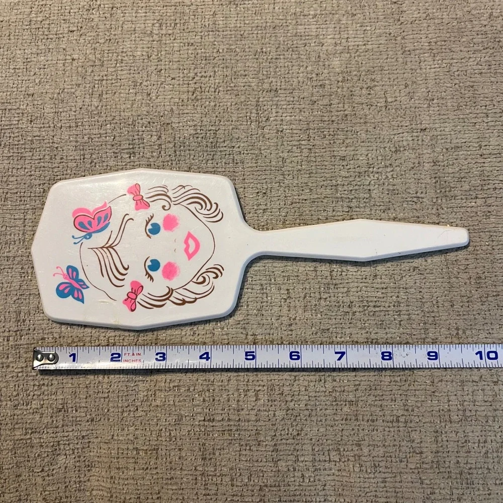 Vintage White Plastic Hand Mirror Girl Face Butterflies Retro Vanity Accessory‎